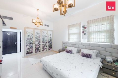 5 bedrooms Villa in Dubai, UAE No. 213337 15