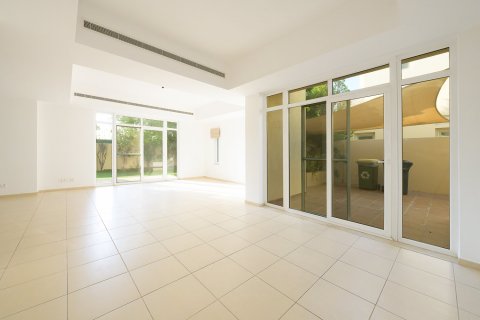 4 bedrooms Villa in Arabian Ranches, UAE No. 213030 11