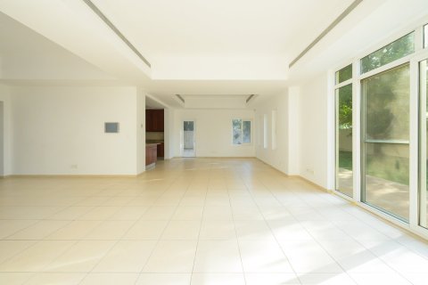 4 bedrooms Villa in Arabian Ranches, UAE No. 213030 9