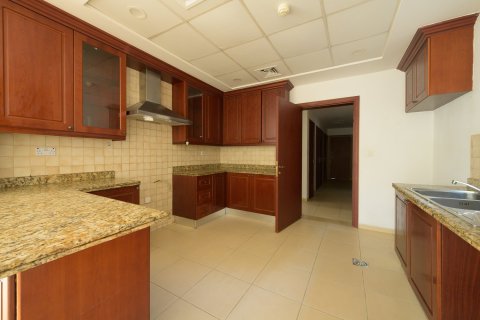 4 bedrooms Villa in Arabian Ranches, UAE No. 213030 10