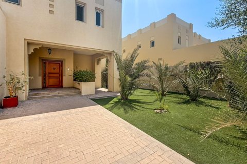 4 bedrooms Villa in Arabian Ranches, UAE No. 213030 5