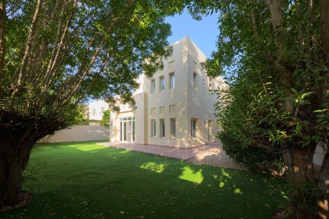 4 bedrooms Villa in Arabian Ranches, UAE No. 213030