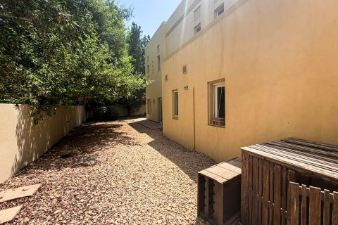 4 bedrooms Villa in Arabian Ranches, UAE No. 213030 6