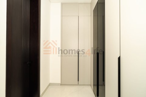 Villa de 5 dormitorios en Nad Al Sheba 1, UAE No. 167278 6
