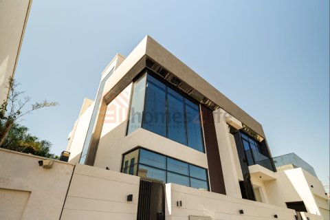 Villa de 5 dormitorios en Nad Al Sheba 1, UAE No. 167278 28