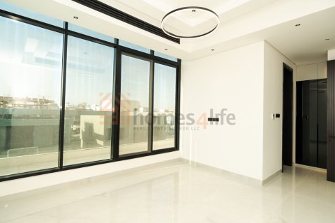 Villa de 5 dormitorios en Nad Al Sheba 1, UAE No. 167278 4