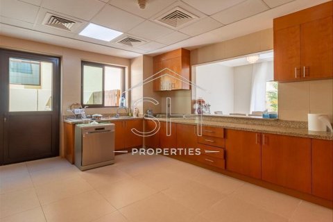 Villa de 5 dormitorios en Dubai, UAE No. 33955 17