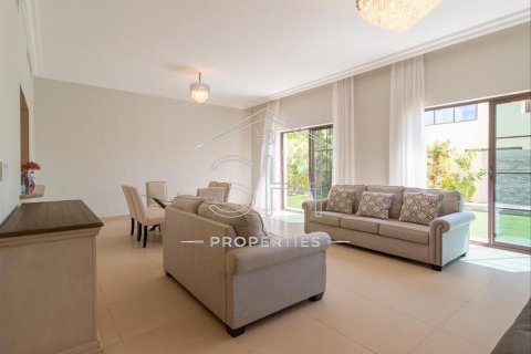 Villa de 5 dormitorios en Dubai, UAE No. 33955 23