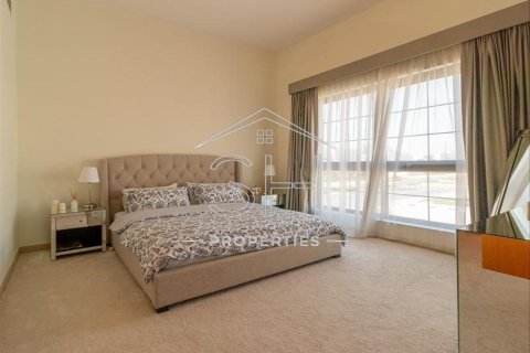 Villa de 5 dormitorios en Dubai, UAE No. 33955 8