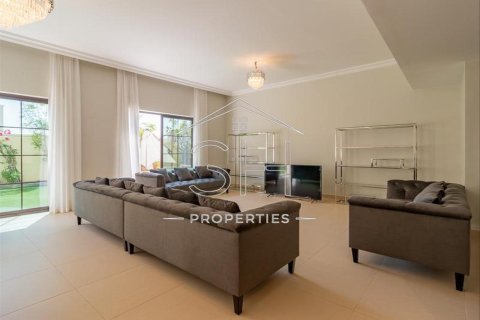 Villa de 5 dormitorios en Dubai, UAE No. 33955 24
