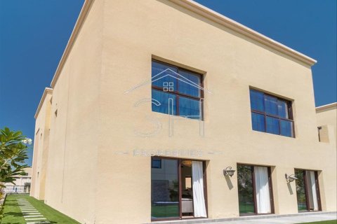 Villa de 5 dormitorios en Dubai, UAE No. 33955 4