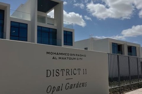 Villa de 4 dormitorios en Dubai, UAE No. 207741 9