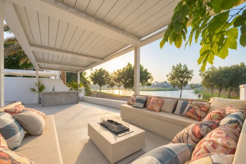 Villa de 5 dormitorios en Jumeirah Golf Estates, UAE No. 223400 25