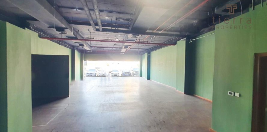 Warehouse de 743.2m² à Al Quoz, UAE No. 38843