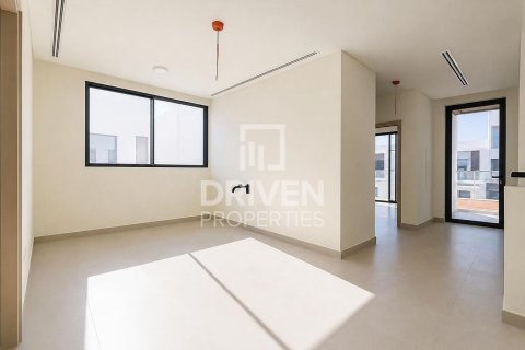 Villa de 4 dormitorios en The Valley, UAE No. 214824 4