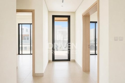 Villa de 4 dormitorios en The Valley, UAE No. 214824 9