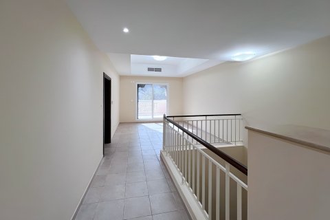 Villa de 4 dormitorios en Dubai Silicon Oasis, UAE No. 215372 7