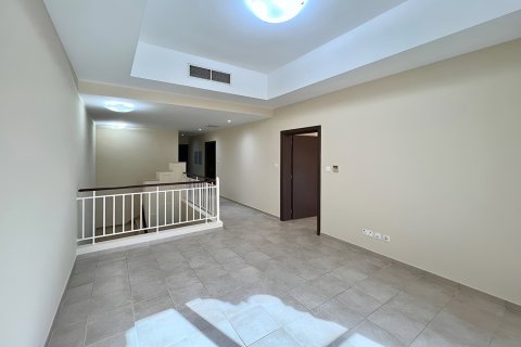 Villa de 4 dormitorios en Dubai Silicon Oasis, UAE No. 215372 11