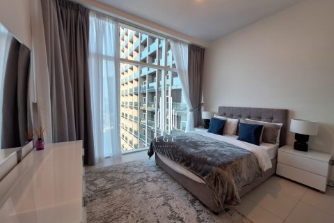 Apartment de 3 dormitorios en Tourist Club Area, UAE No. 29159 15