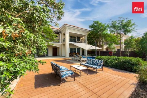 Villa de 5 dormitorios en Dubai, UAE No. 167131 5