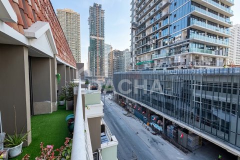 2 bedrooms Apartment in District 15, UAE No. 203672 10