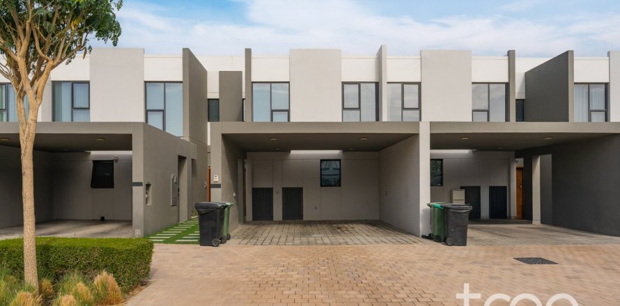 Townhouse de 3 dormitorios en Villanova, UAE No. 222729