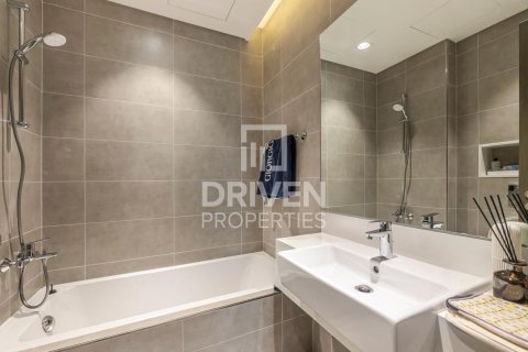 Apartment de 1 dormitorio en District One, UAE No. 202882 11
