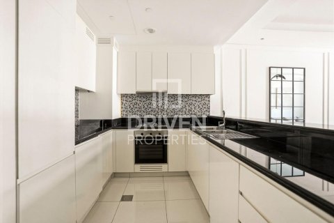 2 bedrooms Apartment in Paramount Tower Hotel & Residences, UAE No. 211983 13