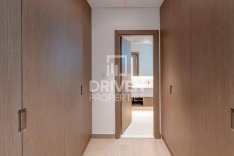 Villa de 5 dormitorios en District One, UAE No. 221490 14