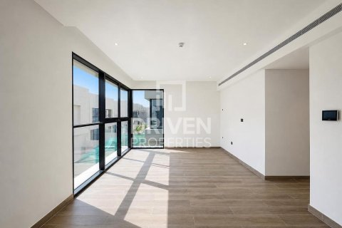 3 bedrooms Townhouse in Dubai, UAE No. 212201 8
