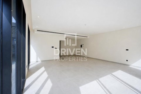 3 bedrooms Townhouse in Dubai, UAE No. 212201 6