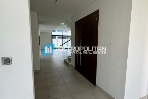 4 bedrooms Villa on the Yas Island, UAE No. 148261 9
