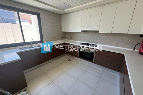 4 bedrooms Villa on the Yas Island, UAE No. 148261 11