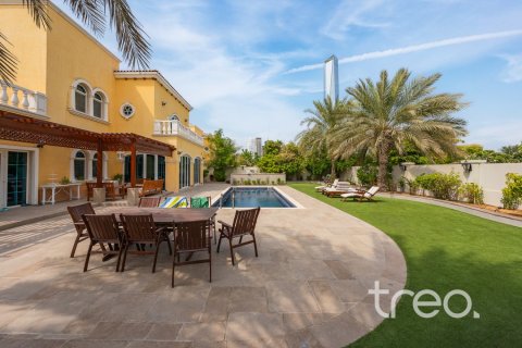 Villa de 5 chambres à Legacy, UAE No. 222670 14