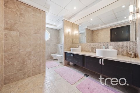 Villa de 5 chambres à Legacy, UAE No. 222670 21