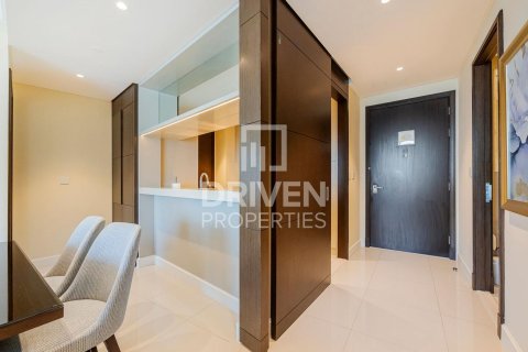 Apartment de 2 dormitorios en The Address Residence Fountain Views, UAE No. 201229 8