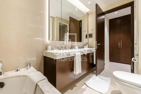 Apartment de 2 dormitorios en The Address Residence Fountain Views, UAE No. 201229 14
