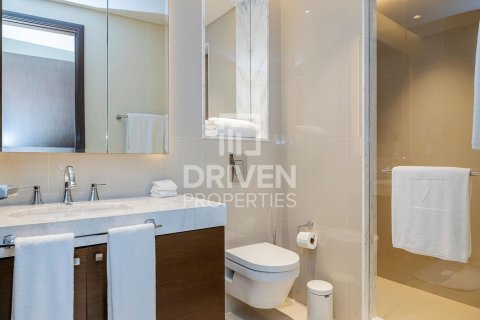 Apartment de 2 dormitorios en The Address Residence Fountain Views, UAE No. 201229 20