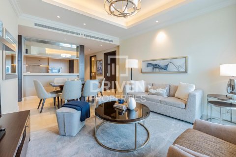 Apartment de 2 dormitorios en The Address Residence Fountain Views, UAE No. 201229 5
