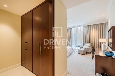 Apartment de 2 dormitorios en The Address Residence Fountain Views, UAE No. 201229 11