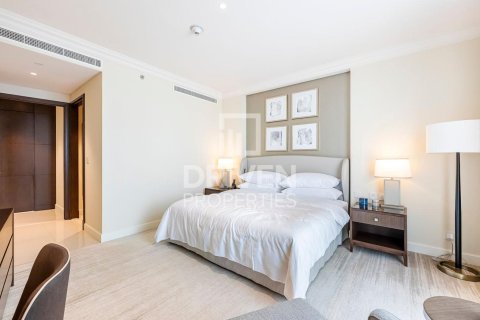 Apartment de 2 dormitorios en The Address Residence Fountain Views, UAE No. 201229 13
