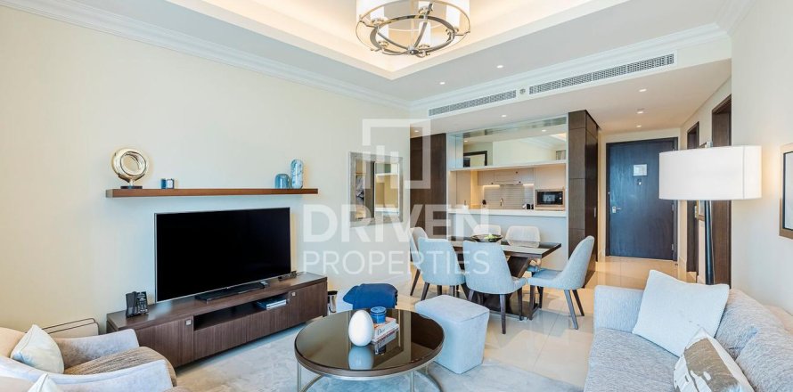 Apartment de 2 dormitorios en The Address Residence Fountain Views, UAE No. 201229