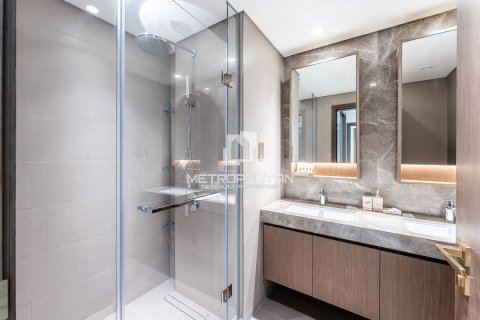 2 غرف نوم شقة في EMAAR Beachfront, الإمارات العربية المتحدة رقم 128431 24
