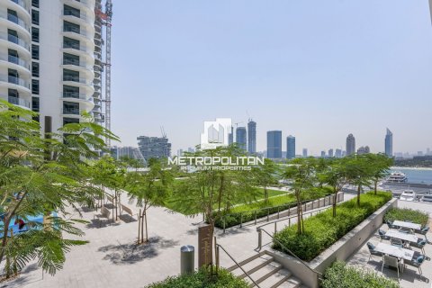 1 bedroom Apartment in EMAAR Beachfront, UAE No. 128172 12