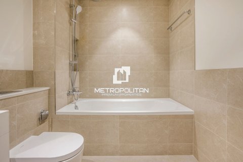 1 bedroom Apartment in EMAAR Beachfront, UAE No. 128172 14