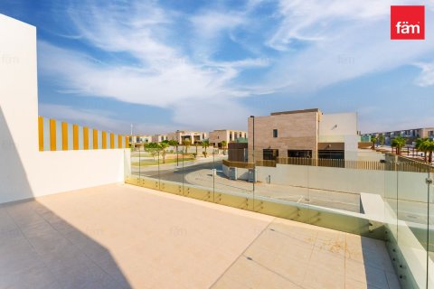4 bedrooms Villa in Dubai, UAE No. 213248 16