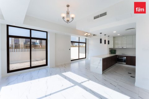 4 bedrooms Villa in Dubai, UAE No. 213248 4