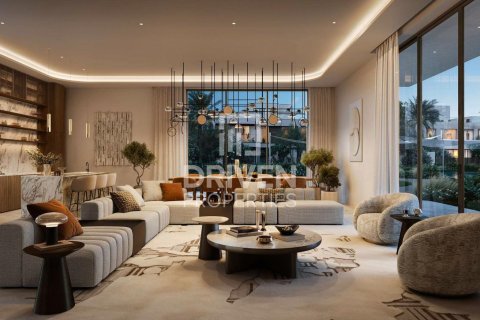 5 bedrooms Villa in Dubai, UAE No. 225400 3