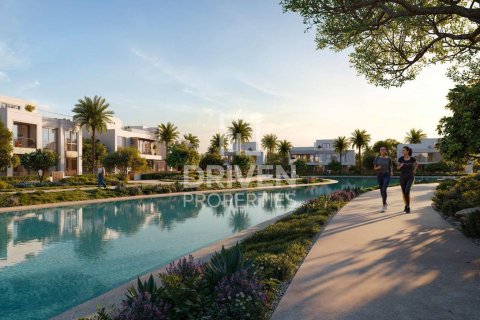 5 bedrooms Villa in Dubai, UAE No. 225400 14