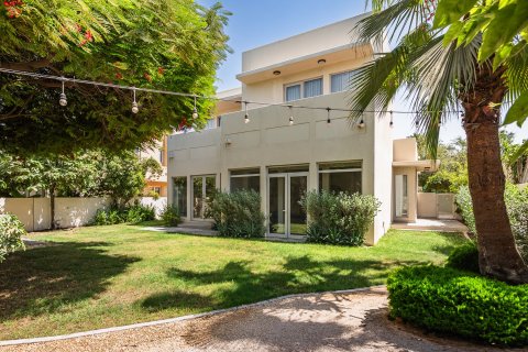 Villa de 3 dormitorios en Arabian Ranches, UAE No. 196726